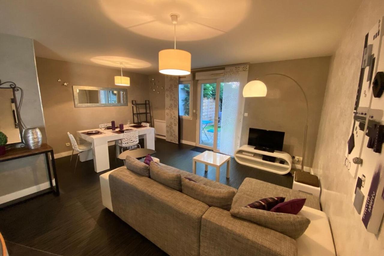 Bel Appartement Proche Tours Centre Bretonneau La Riche Esterno foto