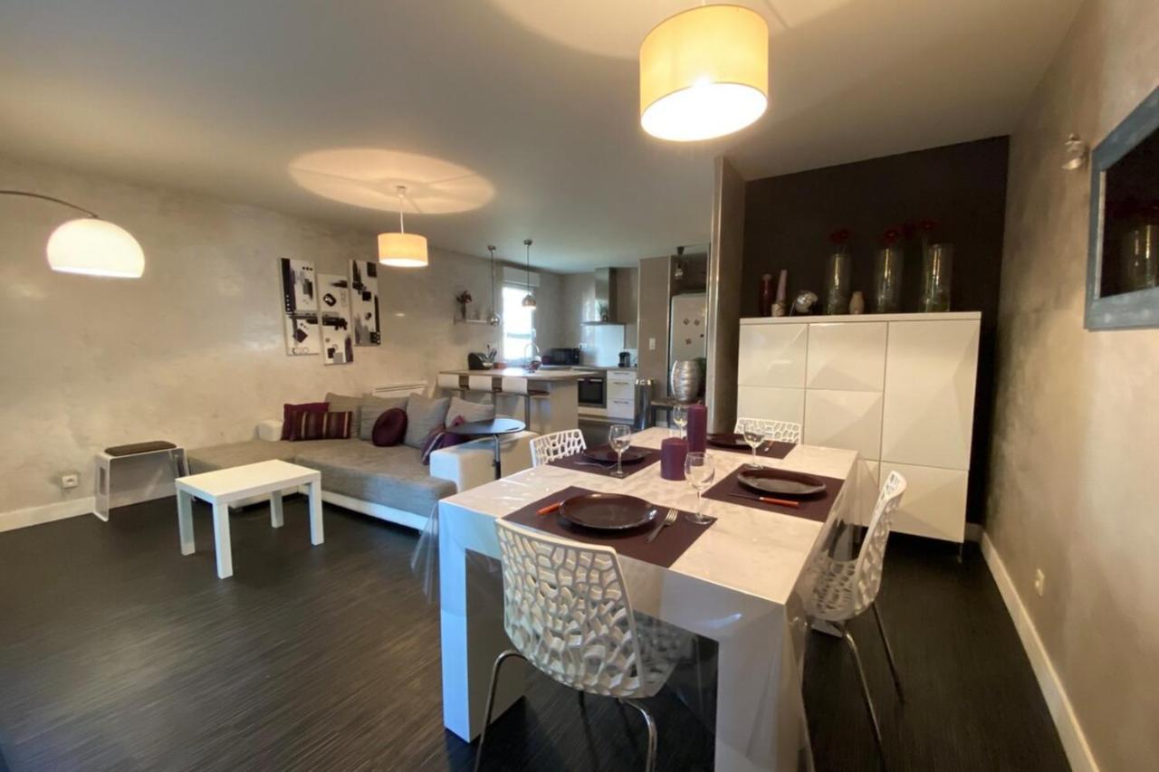 Bel Appartement Proche Tours Centre Bretonneau La Riche Esterno foto