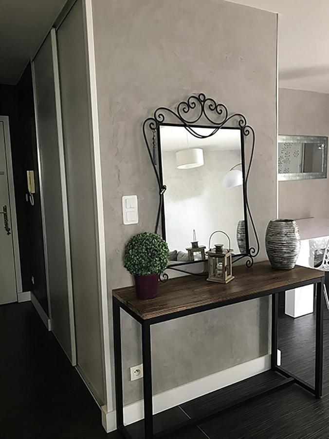Bel Appartement Proche Tours Centre Bretonneau La Riche Esterno foto