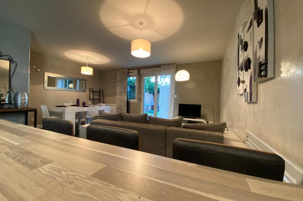 Bel Appartement Proche Tours Centre Bretonneau La Riche Esterno foto