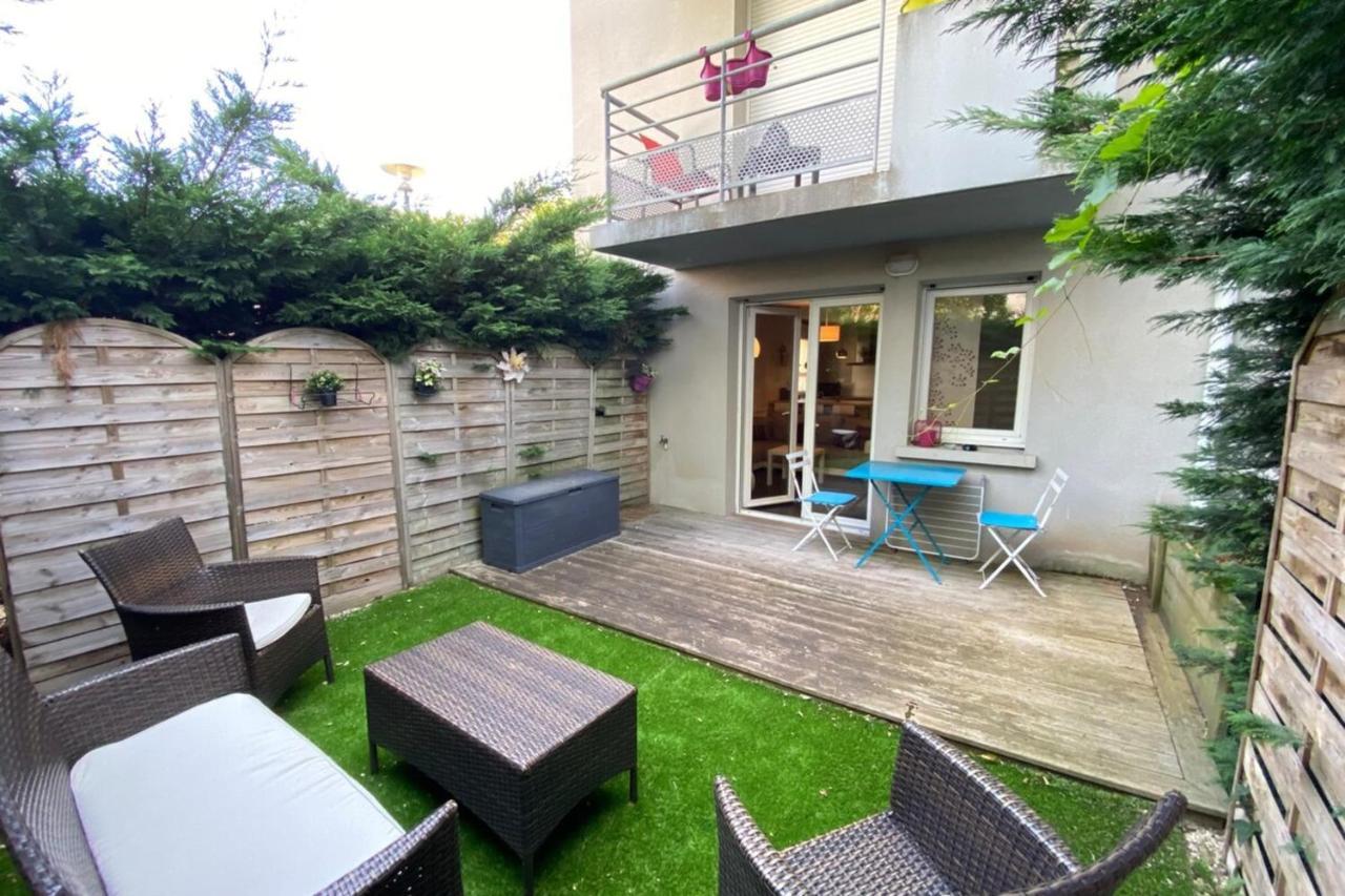 Bel Appartement Proche Tours Centre Bretonneau La Riche Esterno foto